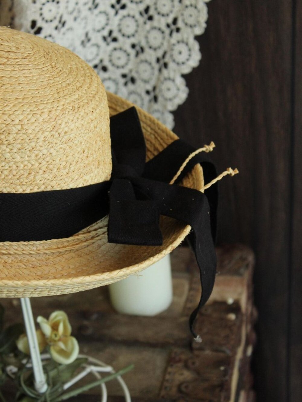 Vintage 1990s 2000s Hat, Scala Straw Wide Brimmed Sunhat with Black Ribbon, Mill - Picture 7 of 14